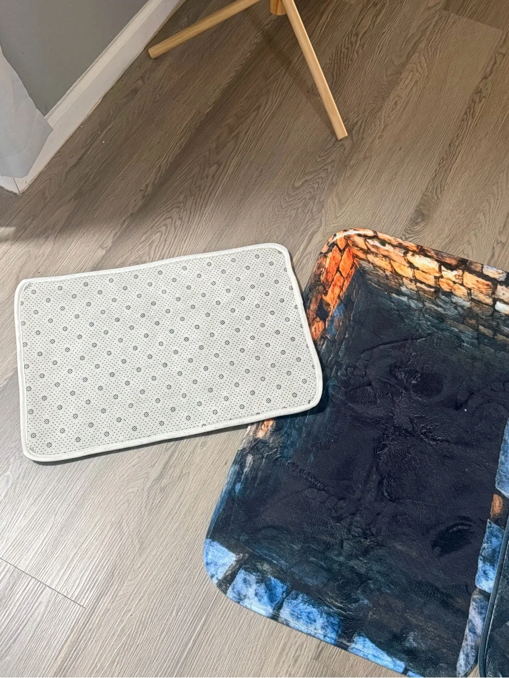 Decorative Well Print Bath Mat - Multicolor